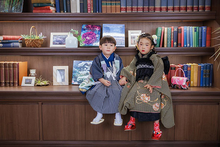富士市の記念写真撮影・フィーノ富士店のスタジオでの七五三の撮影