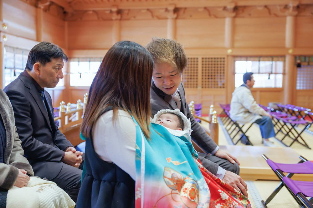 富士市の記念写真撮影・フィーノ富士店の三日市神社でのお宮参りの撮影