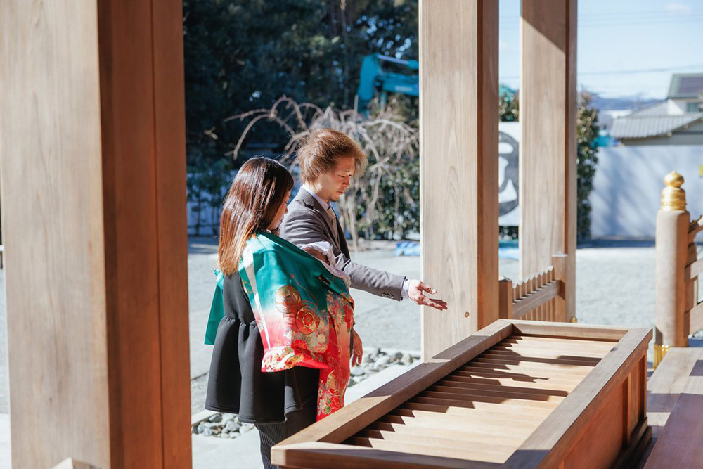 富士市の記念写真撮影・フィーノ富士店の三日市神社でのお宮参りの撮影