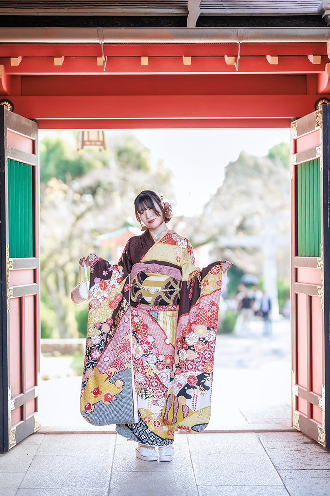 富士市の記念写真撮影・フィーノ富士店の富士宮浅間大社での成人式前撮りの撮影