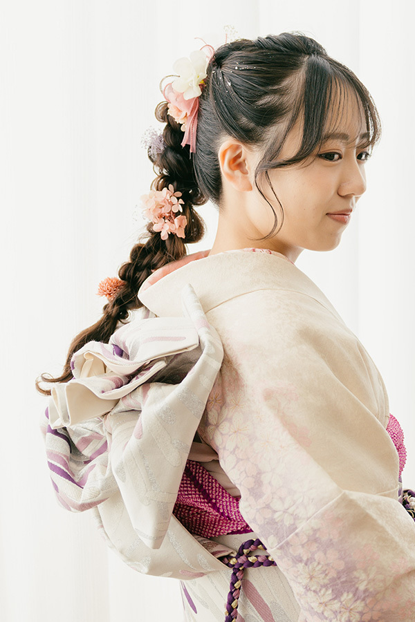 静岡のフィーノ記念日で撮影した成人式の記念写真のヘアメイク