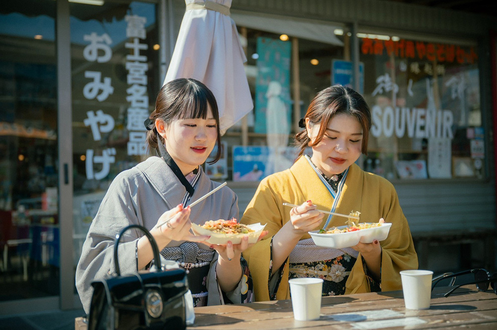 静岡市・富士市・沼津市のフィーノで着物を着てお出かけできるフィーノ気分の女の子たちの写真