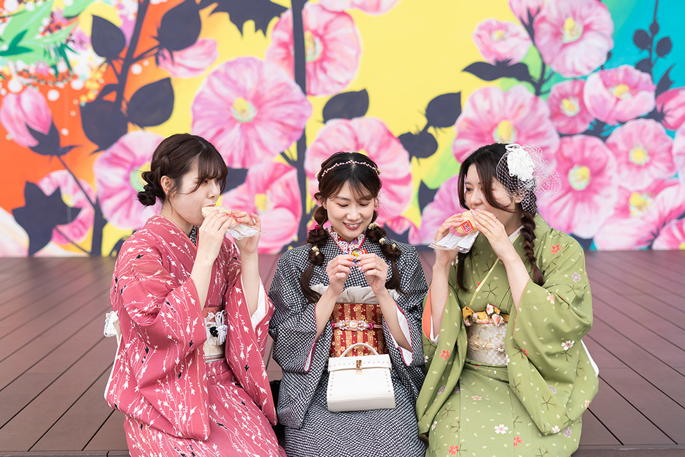静岡市・富士市・沼津市のフィーノで着物を着てお出かけできるフィーノ気分の女の子たちの写真