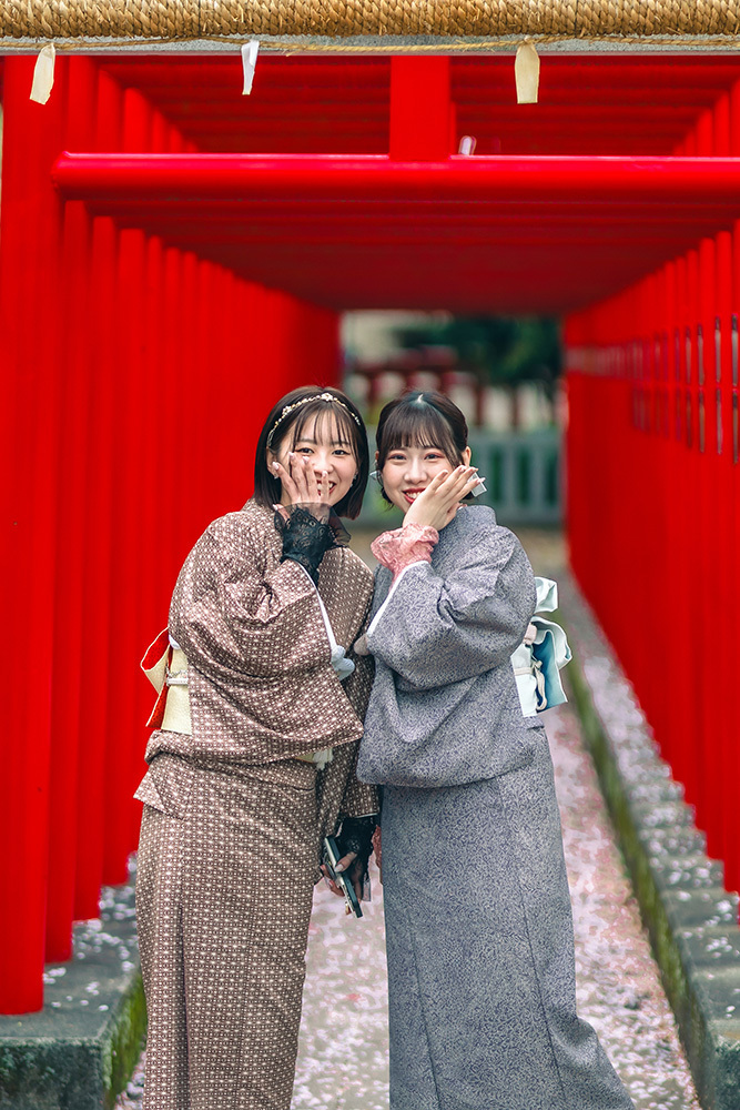 静岡市・富士市・沼津市のフィーノで着物を着てお出かけできるフィーノ気分の女の子たちの写真