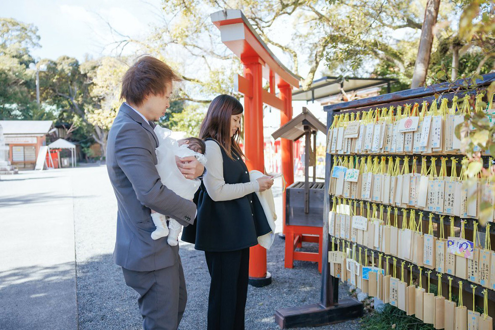 富士市の記念写真撮影・フィーノ富士店の三日市神社でのお宮参りの撮影