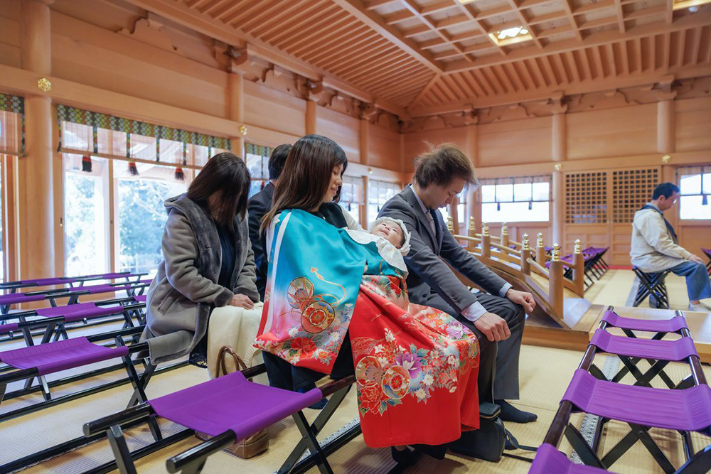 富士市の記念写真撮影・フィーノ富士店の三日市神社でのお宮参りの撮影