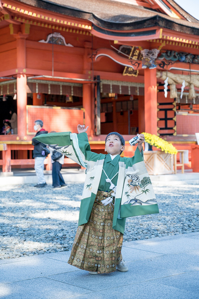 富士市の記念写真撮影・フィーノ富士店の富士宮浅間大社での七五三の撮影