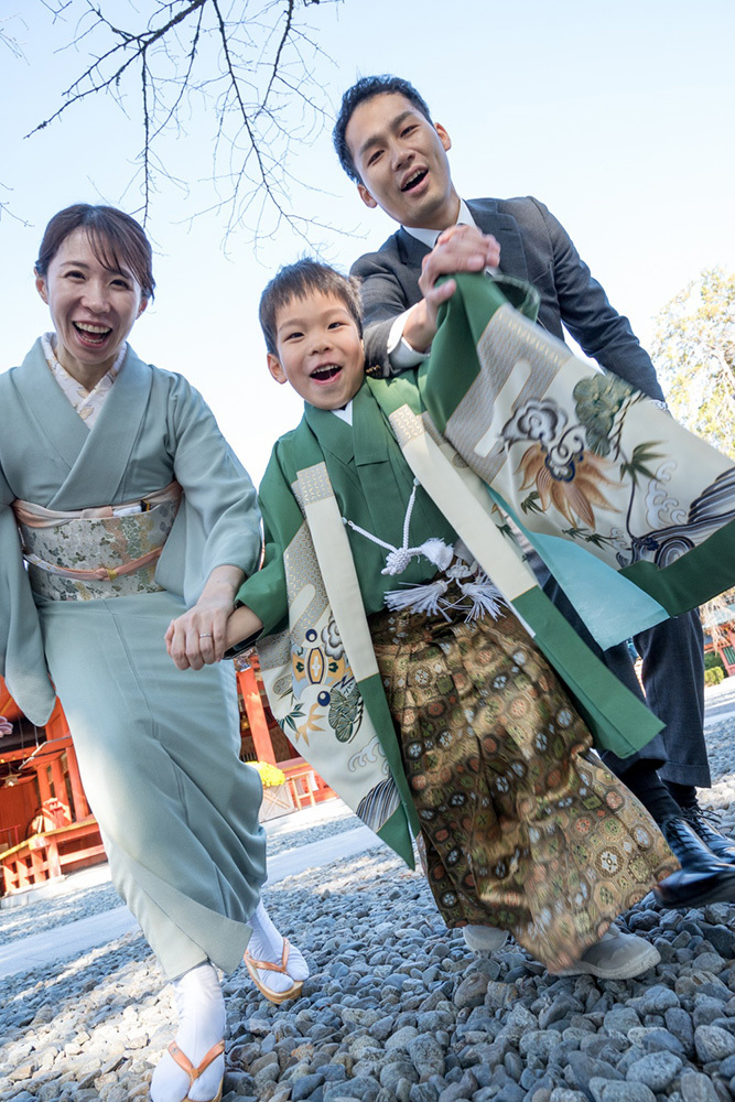 富士市の記念写真撮影・フィーノ富士店の富士宮浅間大社での七五三の撮影
