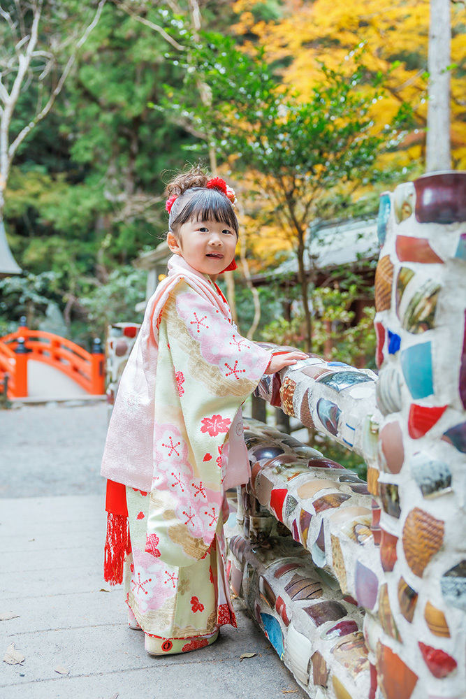 富士市の記念写真撮影・フィーノ富士店の小國神社での七五三の撮影