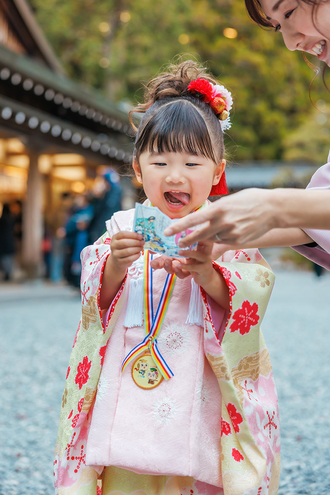 富士市の記念写真撮影・フィーノ富士店の小國神社での七五三の撮影