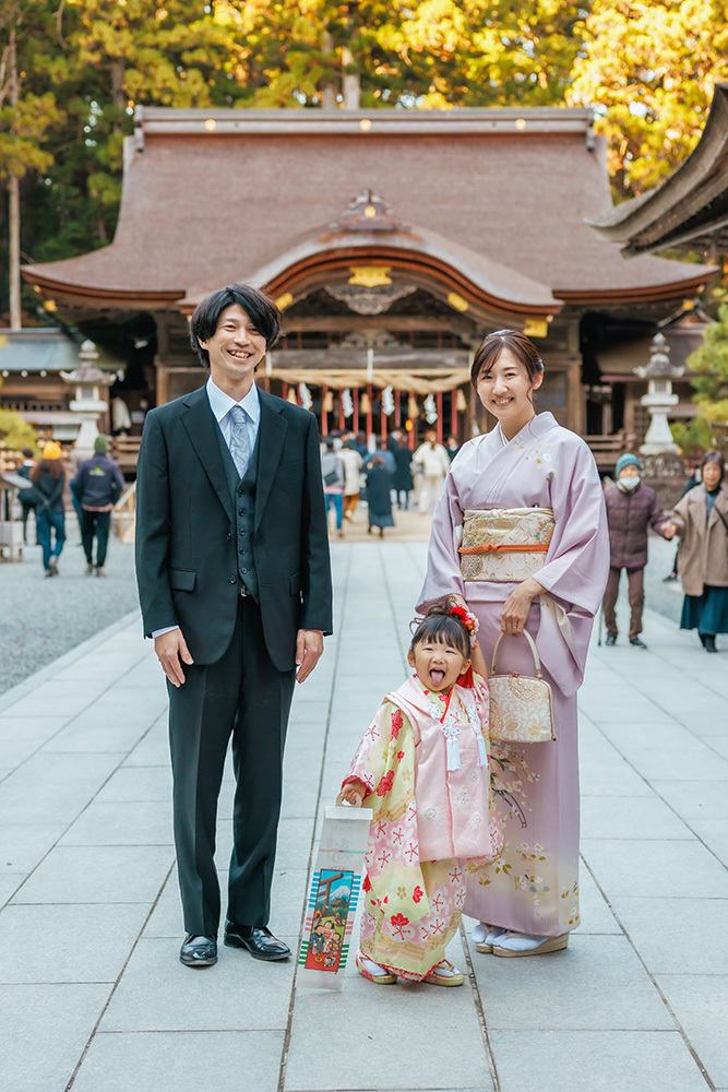 富士市の記念写真撮影・フィーノ富士店の小國神社での七五三の撮影