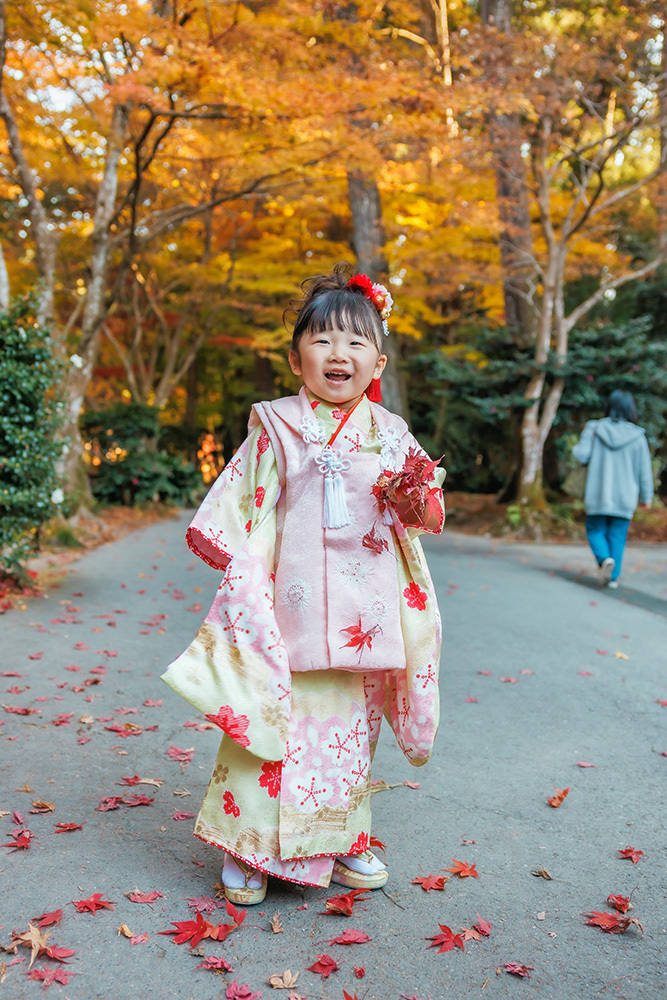 富士市の記念写真撮影・フィーノ富士店の小國神社での七五三の撮影