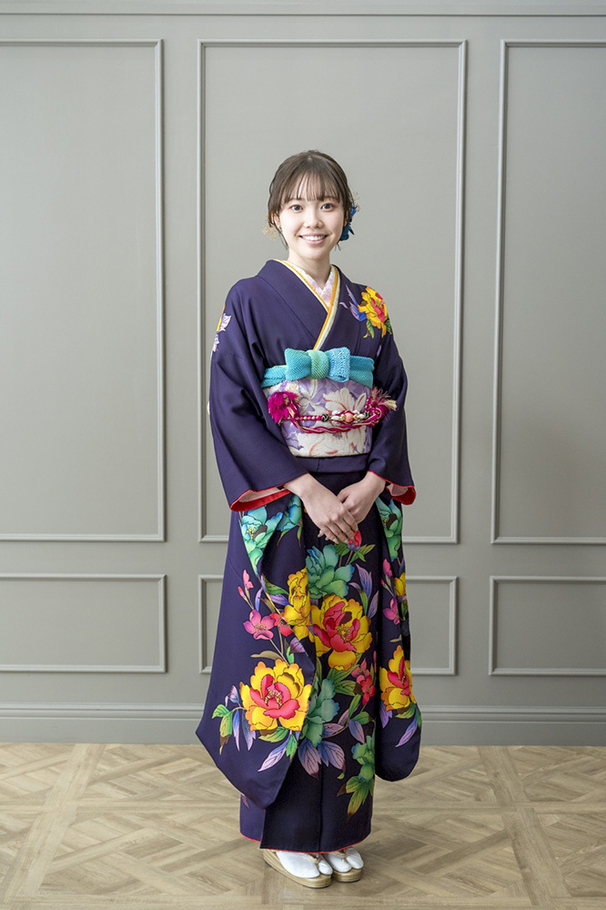 富士市成人式の記念写真撮影・フィーノ富士店のスタジオでの成人式前撮りの撮影