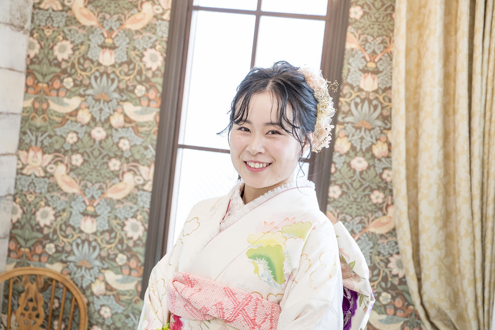 富士市成人式の記念写真撮影・フィーノ富士店のスタジオでの成人式前撮りの撮影