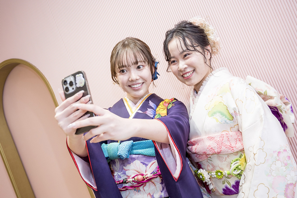 富士市成人式の記念写真撮影・フィーノ富士店のスタジオでの成人式前撮りの撮影